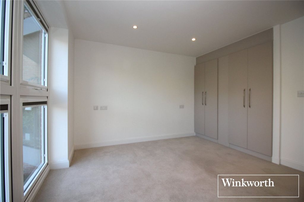 Additional image 6 of 2 bed flat for saleStudio Way, Borehamwood, Hertfordshire WD6