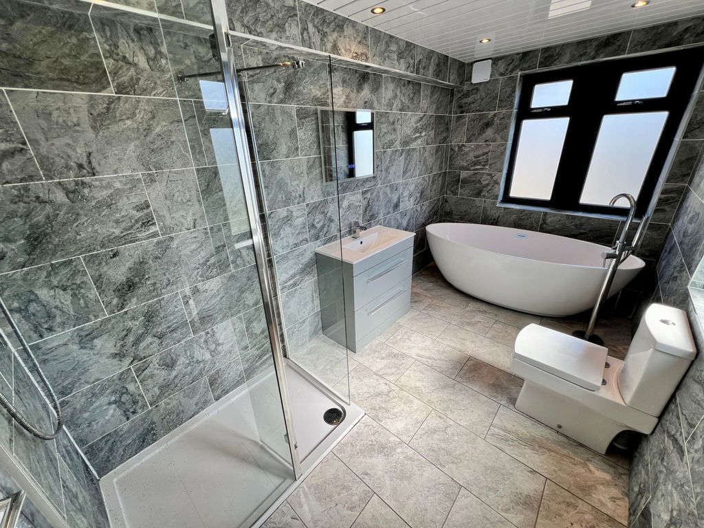 Additional image 28 of 5 bed detached house for saleParkway, Stanley Park FY3