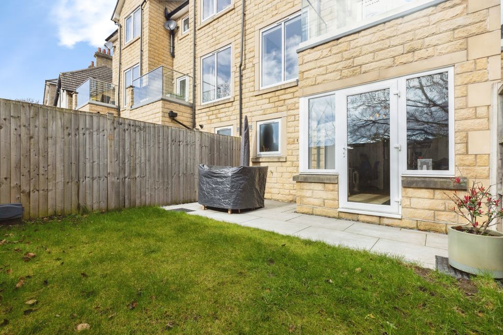 Additional image 22 of 4 bed terraced house for saleSunnybank Road, Brighouse HD6