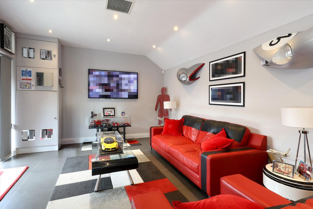 Additional image 23 of 5 bed farmhouse for saleBottle Lane, Warfield, Bracknell, Berkshire RG42