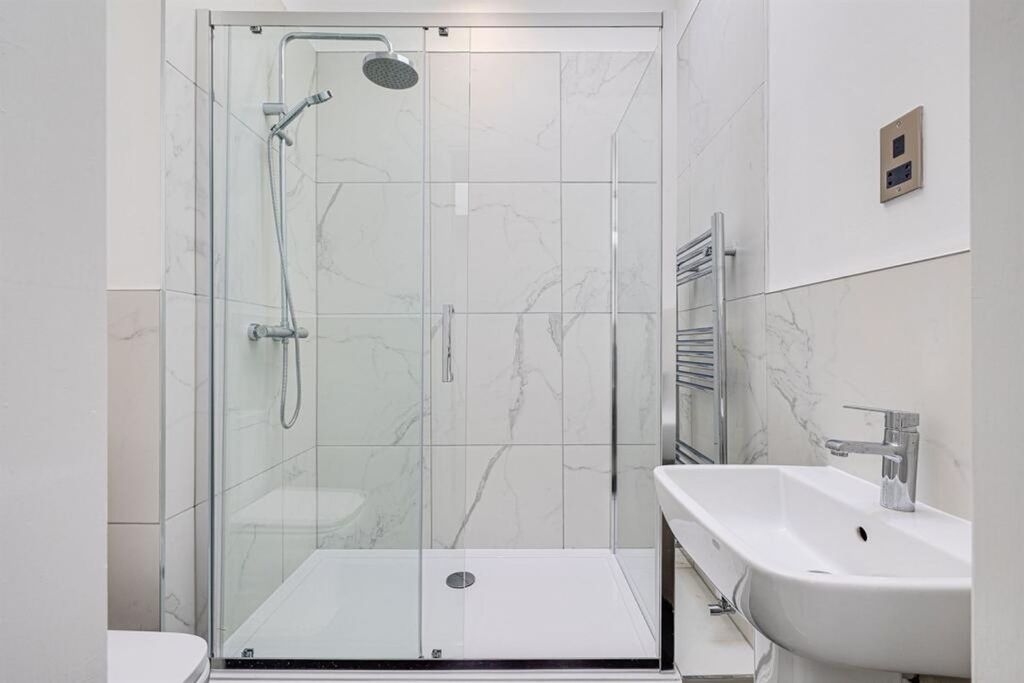 Additional image 16 of 3 bed flat for saleFerma Lane, Great Barrow CH3