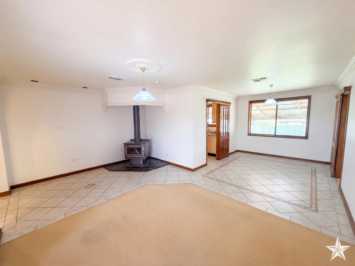 24 Clyde Avenue, St Clair NSW 2759 photo 3