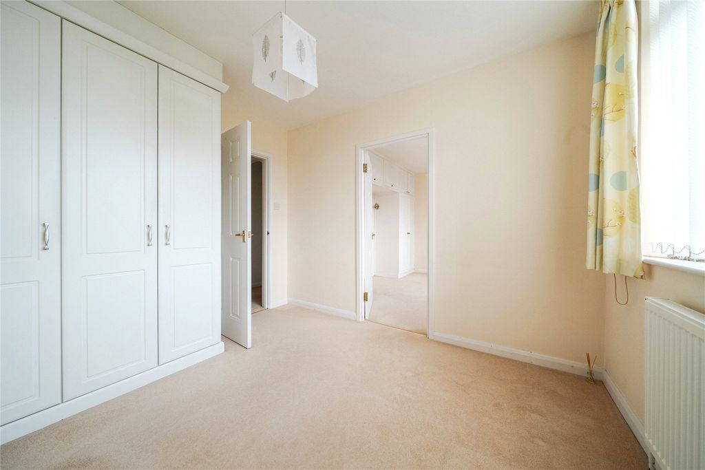 Additional image 9 of 3 bed flat for saleHawthorne Road, Bickley BR1