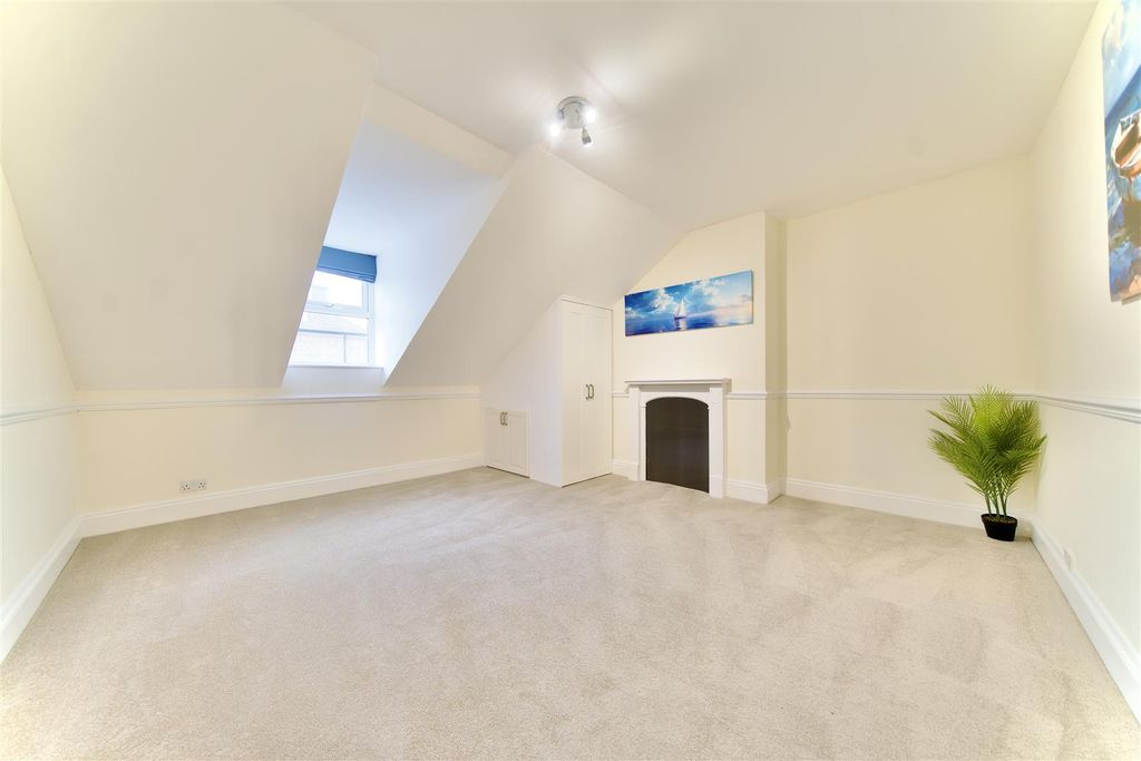 Additional image 9 of 2 bed flat for saleBuxton Road, Weymouth DT4