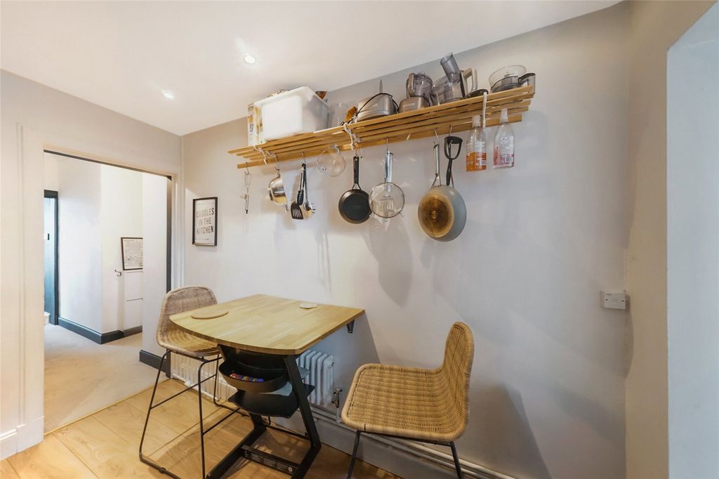 Additional image 9 of 3 bed flat for saleCastle Court, Stirling, Stirlingshire FK8