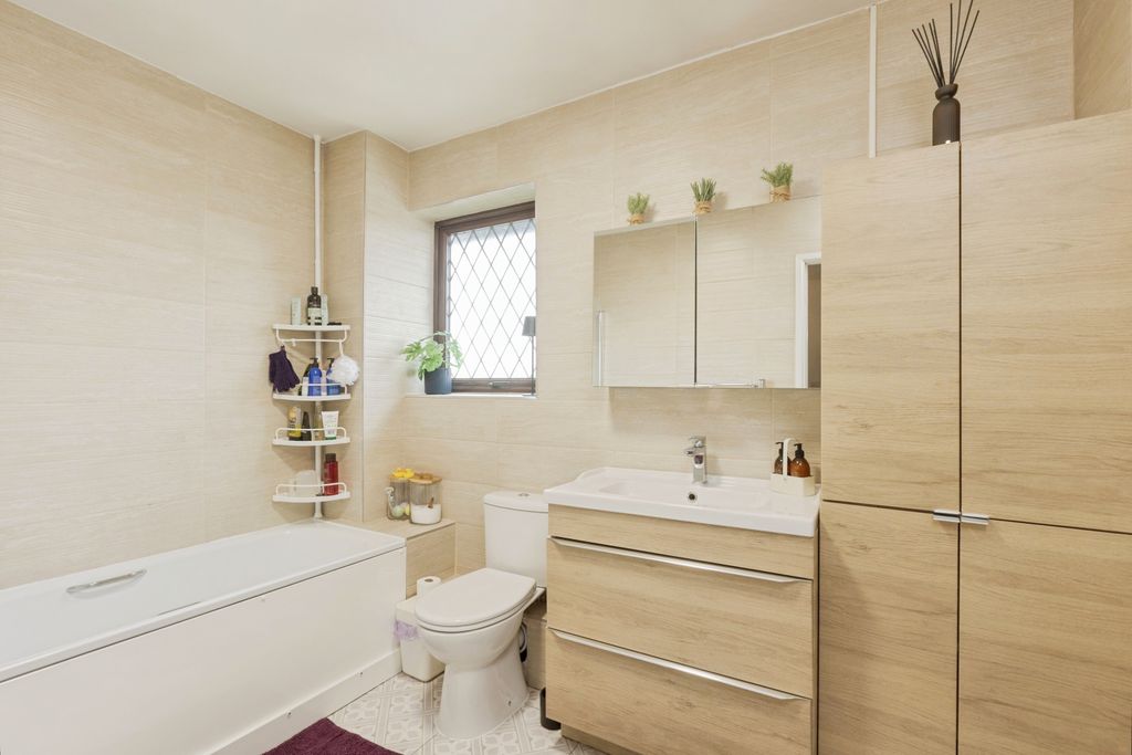 Additional image 11 of 1 bed terraced house for saleSandpiper Way, Orpington BR5