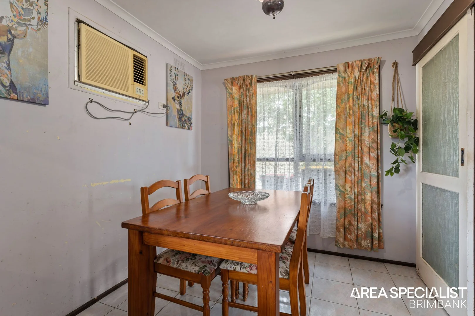 10 Phyllis Parade, Deer Park VIC 3023 photo 4