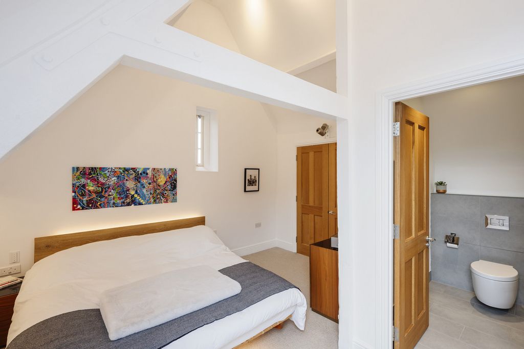 Additional image 6 of 2 bed flat for saleThe Galleries, Brentwood CM14