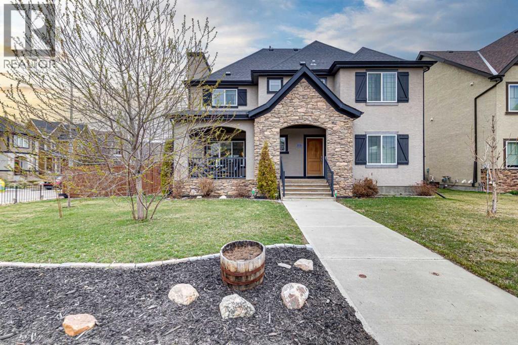 305 Mahogany Boulevard SE