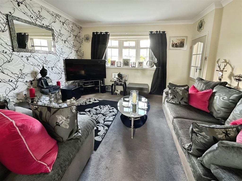 Additional image 3 of 2 bed town house for saleMount Grove, Bradford BD2