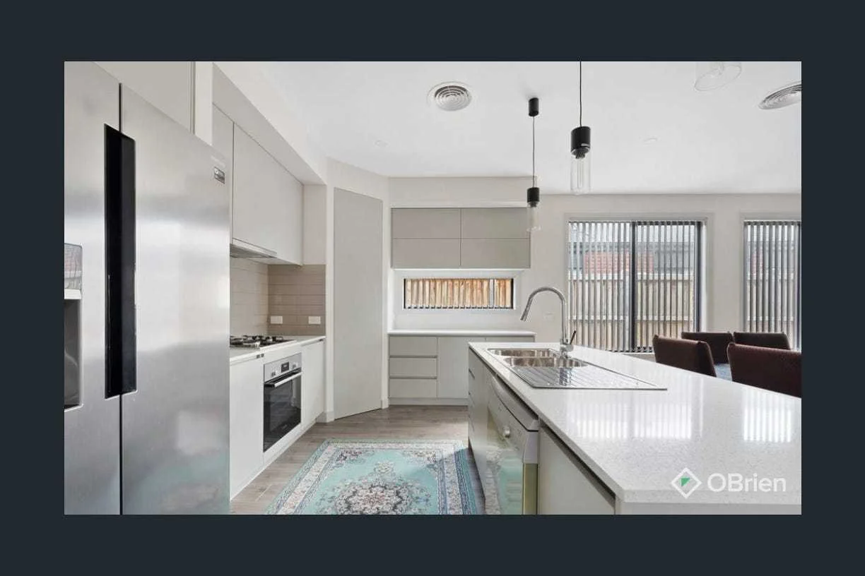 15 Growth Drive, Weir Views VIC 3338 photo 5