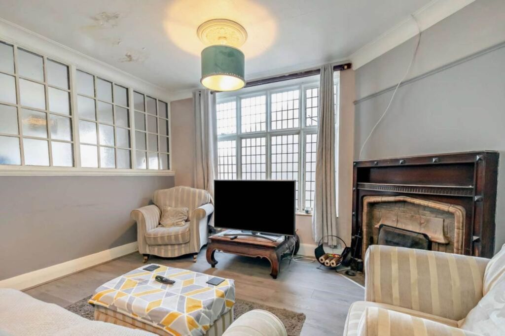 Additional image 3 of 4 bed flat for saleHigh Street, Prestatyn LL19