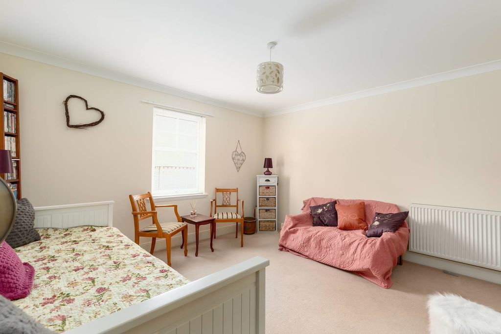 Additional image 13 of 2 bed flat for sale5 Provost Kirkpatrick Court, Peebles EH45
