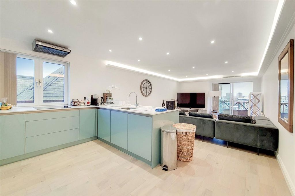 Additional image 4 of 2 bed flat for saleWilliam Morris Way, London SW6