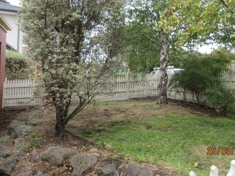 1/19 June Crescent, Templestowe VIC 3106 photo 3