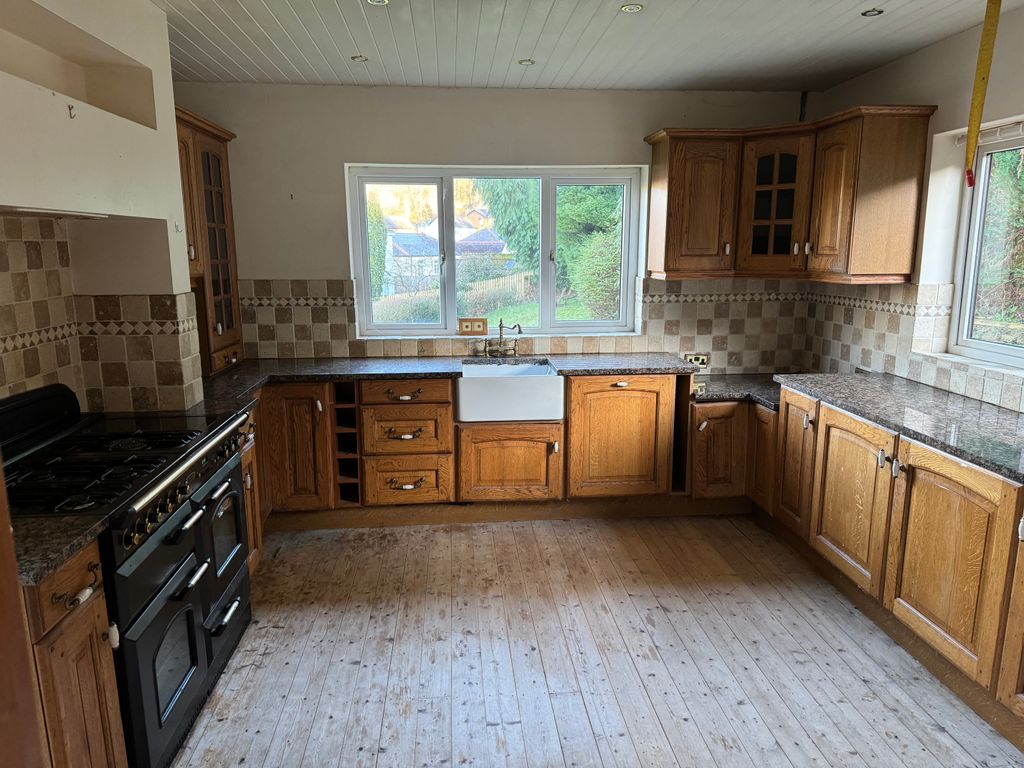 Additional image 5 of 4 bed detached bungalow for saleStation Road, Brampton CA8