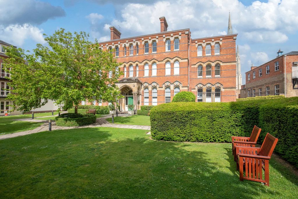 Additional image 14 of 2 bed flat for saleShaftesbury Hall, St. Georges Place, Cheltenham GL50
