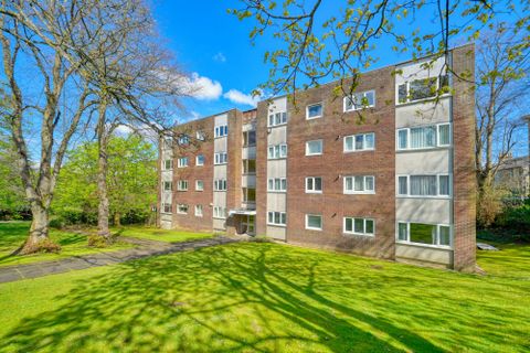 6 Woodrow Court, 17 Woodrow Road, Pollokshields, Glasgow G41