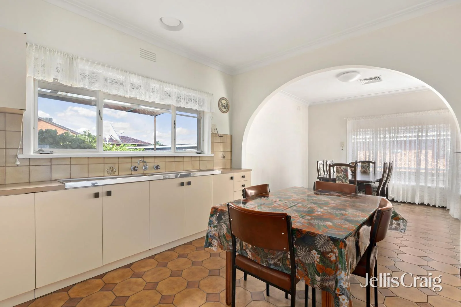 Additional image 4 of 37 St Raphael Street, Avondale Heights VIC 3034