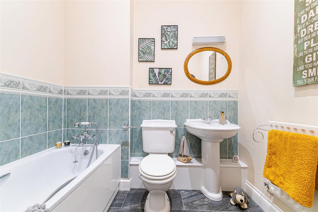 Additional image 16 of 2 bed flat for saleRoyal Sands, Weston-Super-Mare BS23