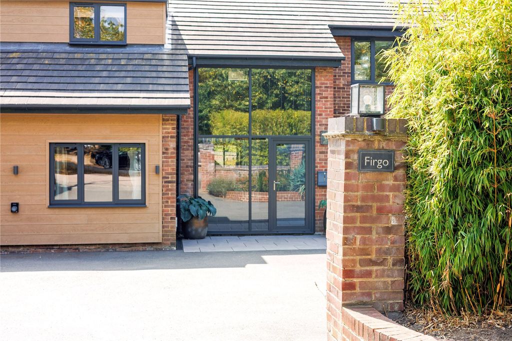 Additional image 16 of 6 bed detached house for saleBrackley, Northamptonshire NN13
