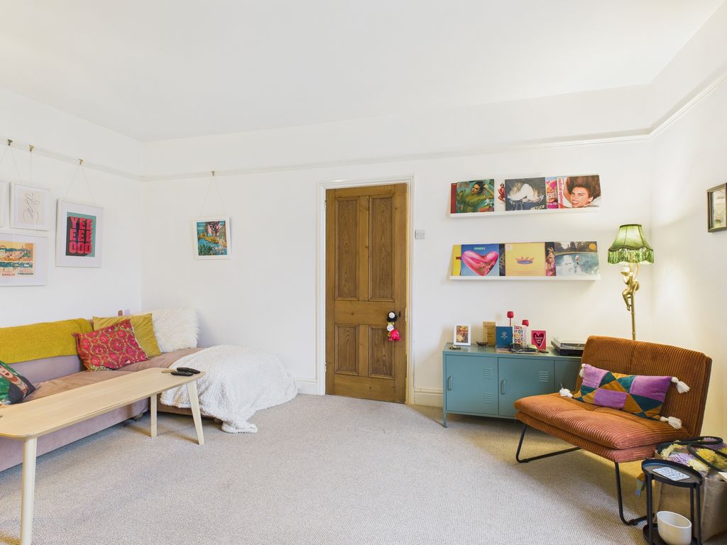 Additional image 5 of 2 bed flat for saleDurleigh Road, Bridgwater TA6