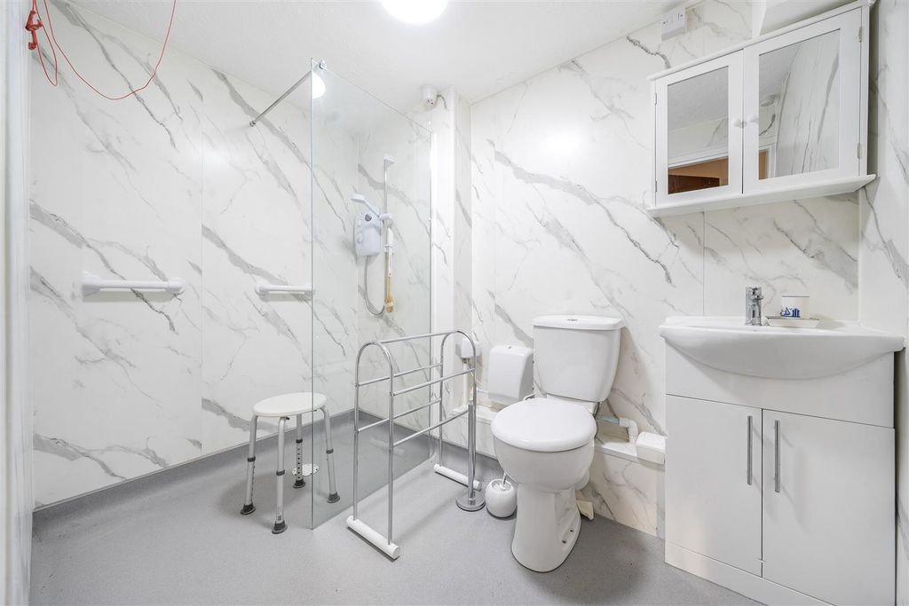 Additional image 6 of 2 bed flat for saleEast Street, Blandford Forum DT11