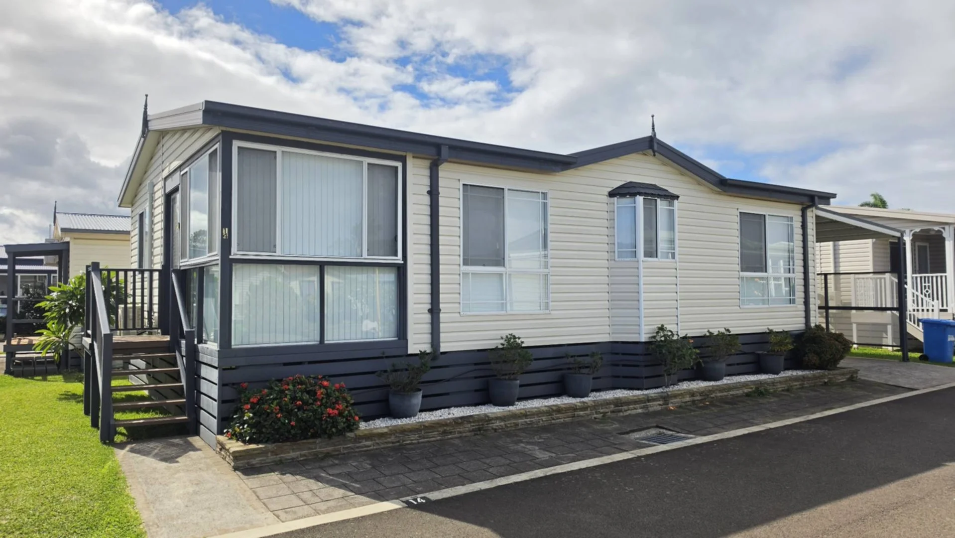 14/14th Avenue, 120 Osborne Parade, Warilla NSW 2528
