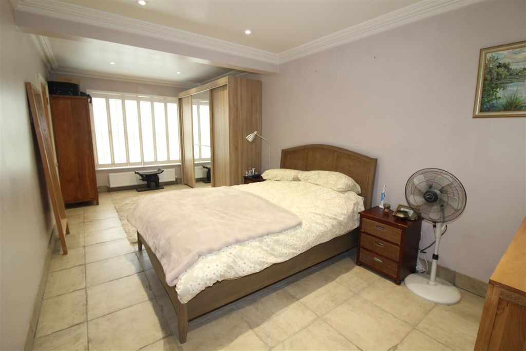 Additional image 21 of 4 bed semi-detached house for saleBryn Road, Pontllanfraith, Blackwood NP12