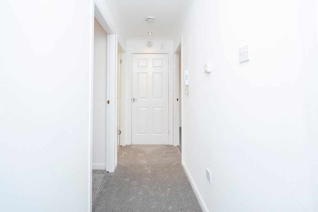 Additional image 11 of 2 bed flat for sale11 Parkview Court, Main Street, Camelon FK1