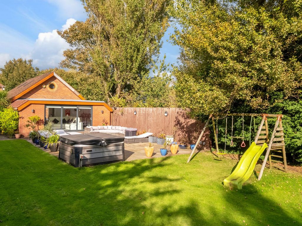 Additional image 40 of 5 bed detached house for saleDivision Lane, Blackpool FY4