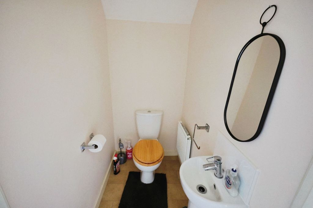 Additional image 4 of 4 bed detached house for saleMaling Close, Bishop Auckland DL14