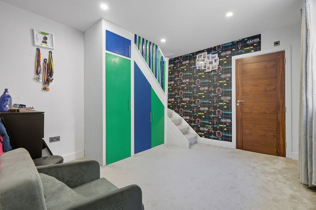 Additional image 27 of 7 bed detached house for saleWidworthy Hayes, Hutton Mount, Brentwood CM13