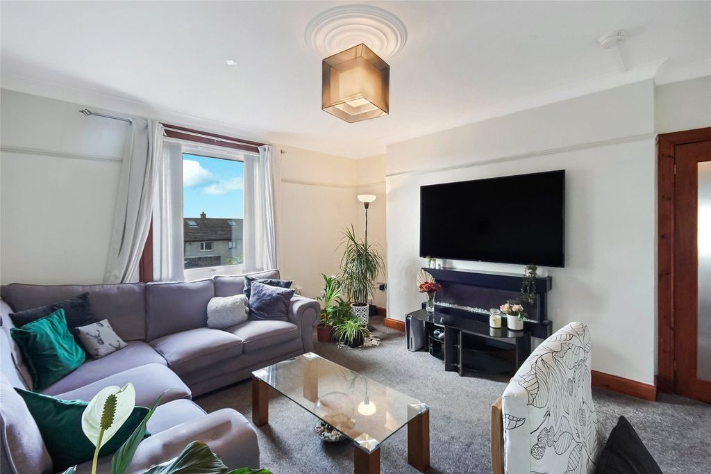 2 bed flat for saleCarleith Avenue, Clydebank, West Dunbartonshire G81 photo 2