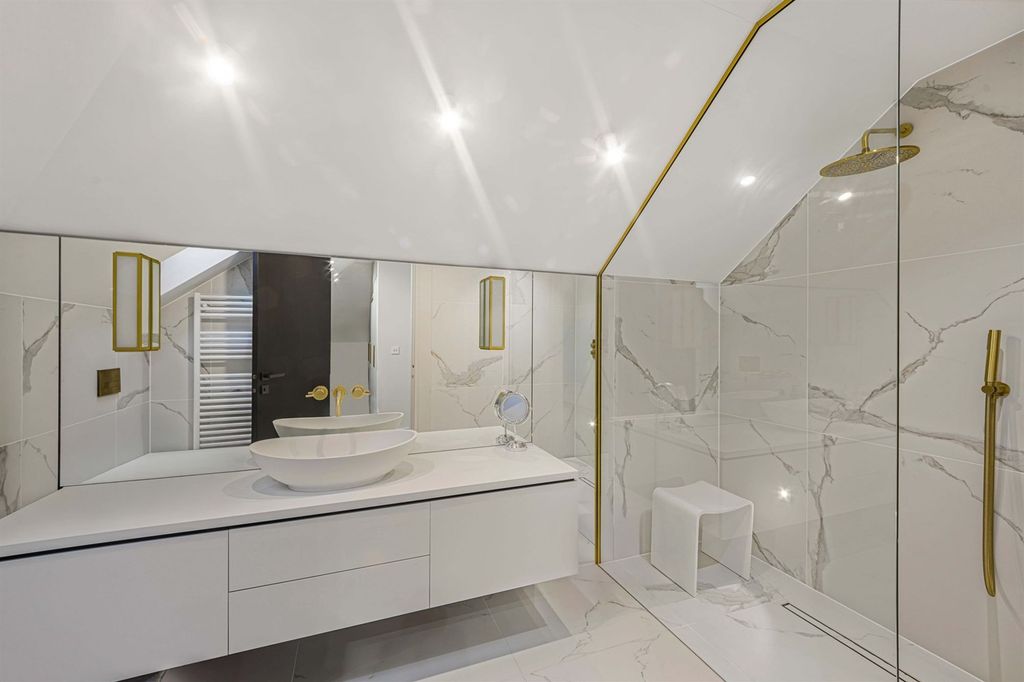 Additional image 11 of 5 bed detached house for saleBollinway, Hale WA15