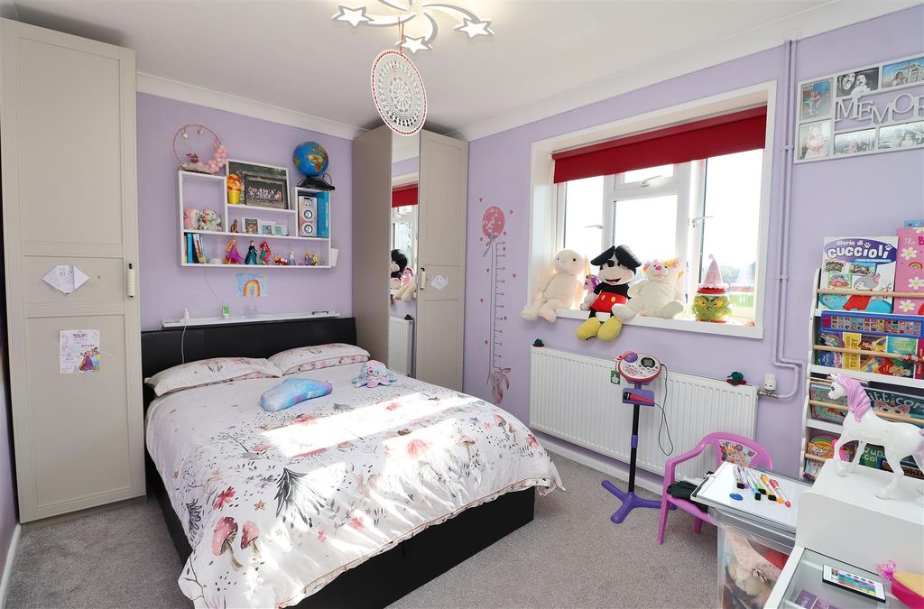 Additional image 16 of 2 bed maisonette for saleCrown Road, Borehamwood WD6