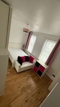 Liffler Road, Plumstead SE18, Room to rent