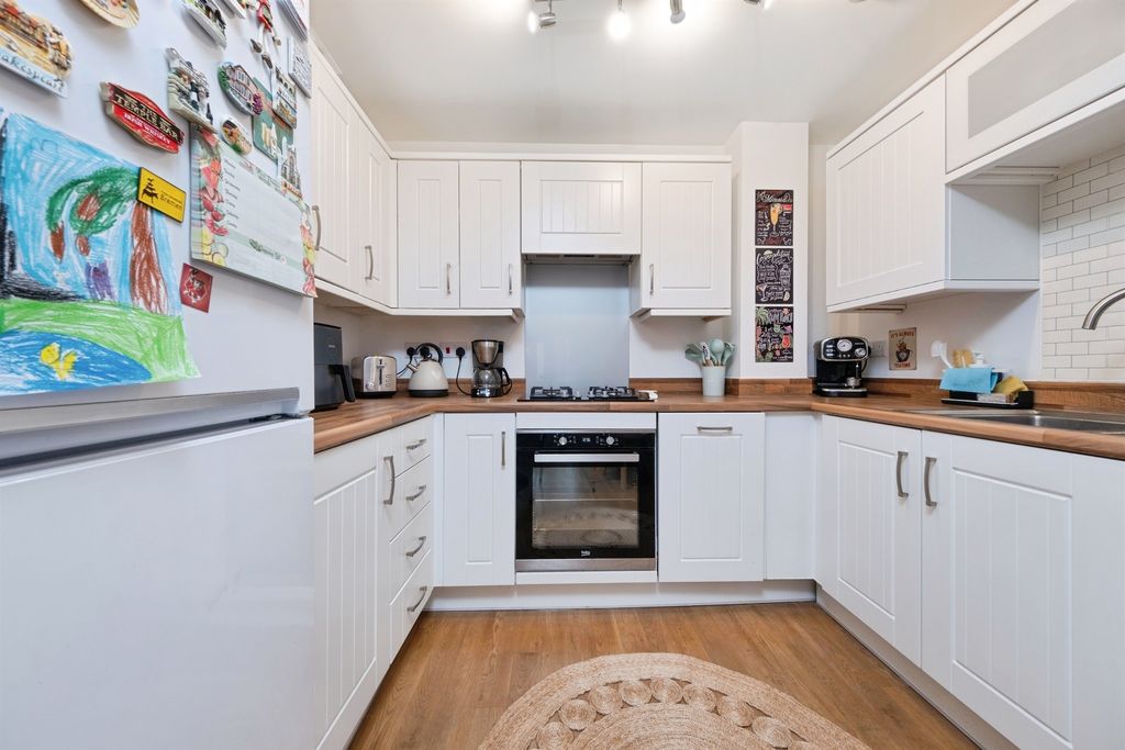 Additional image 3 of 2 bed flat for saleFoundry Drive, Buckingham MK18
