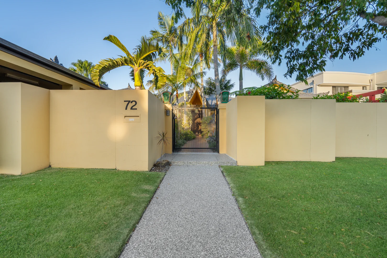 Additional image 29 of 72 Sir Bruce Small Boulevard, Benowa Waters QLD 4217