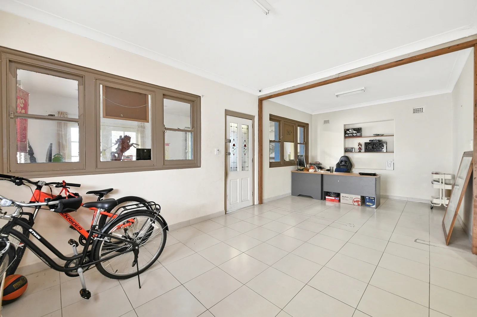 25 Fore Street, Canterbury NSW 2193 photo 3