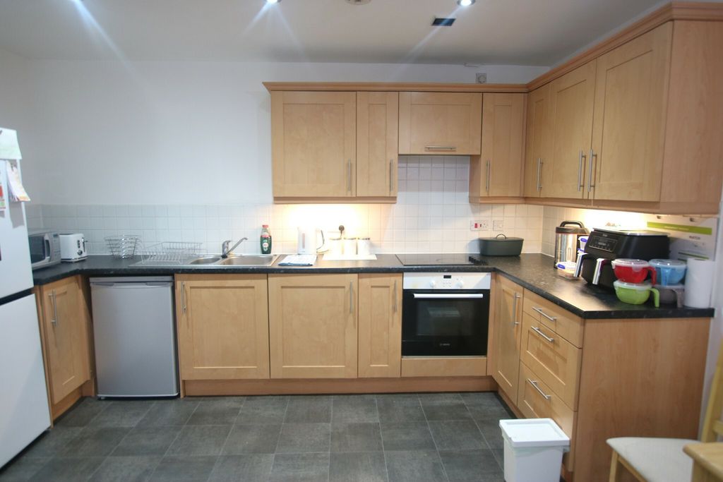 Additional image 4 of 1 bed flat for saleBolton Road, Blackburn BB2