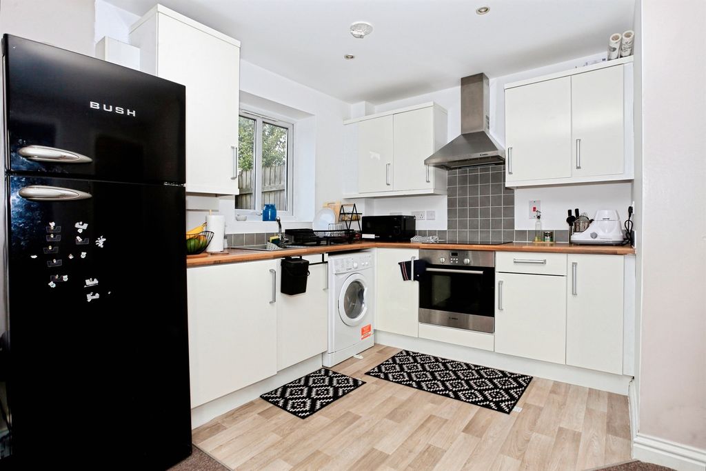 Additional image 5 of 1 bed flat for saleThe Blades, Market Deeping, Peterborough PE6