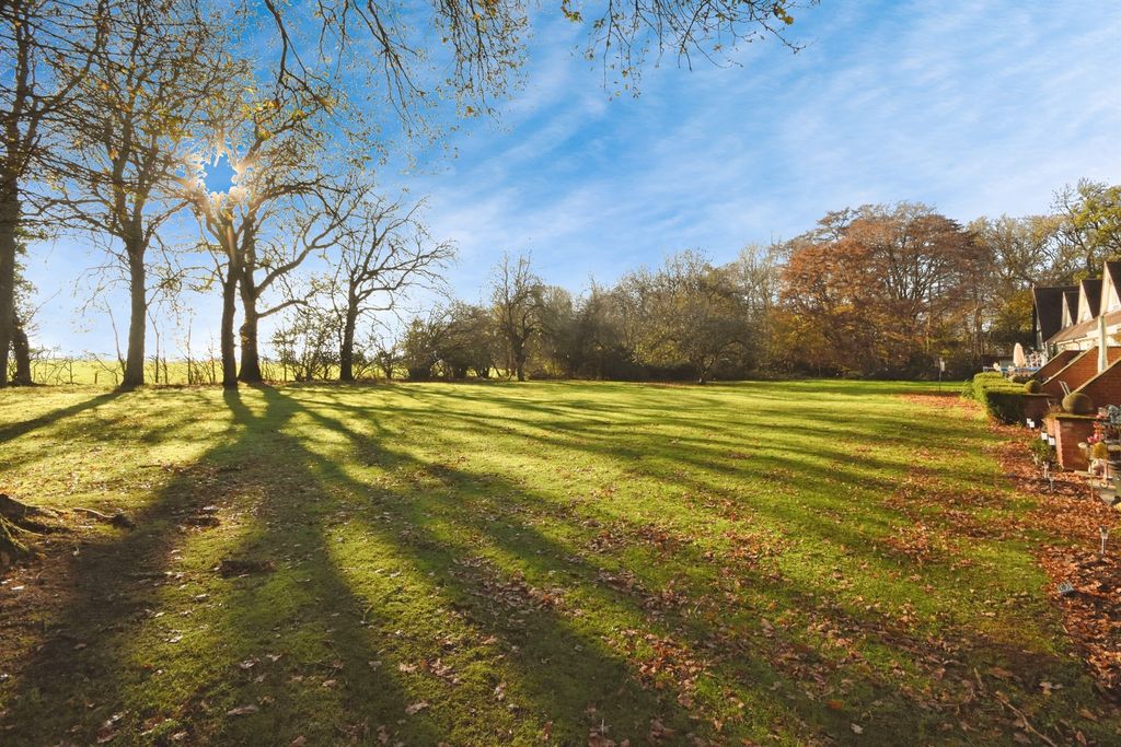 Additional image 24 of 2 bed flat for saleMonken Hadley, Braintree CM7