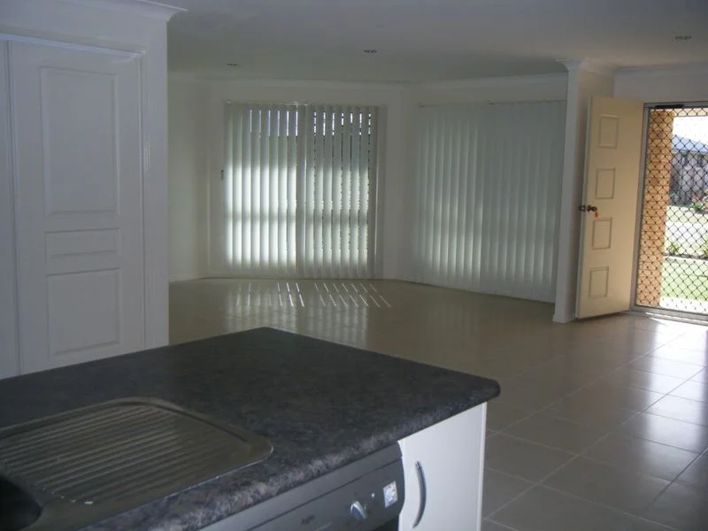 Additional image 3 of 16 Kate Street, Gracemere QLD 4702