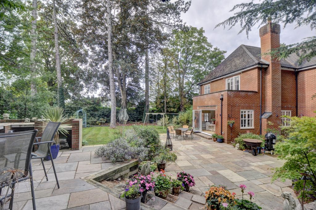 Additional image 7 of 5 bed detached house for saleMaple House, Northern Heights, Bourne End, Buckinghamshire SL8