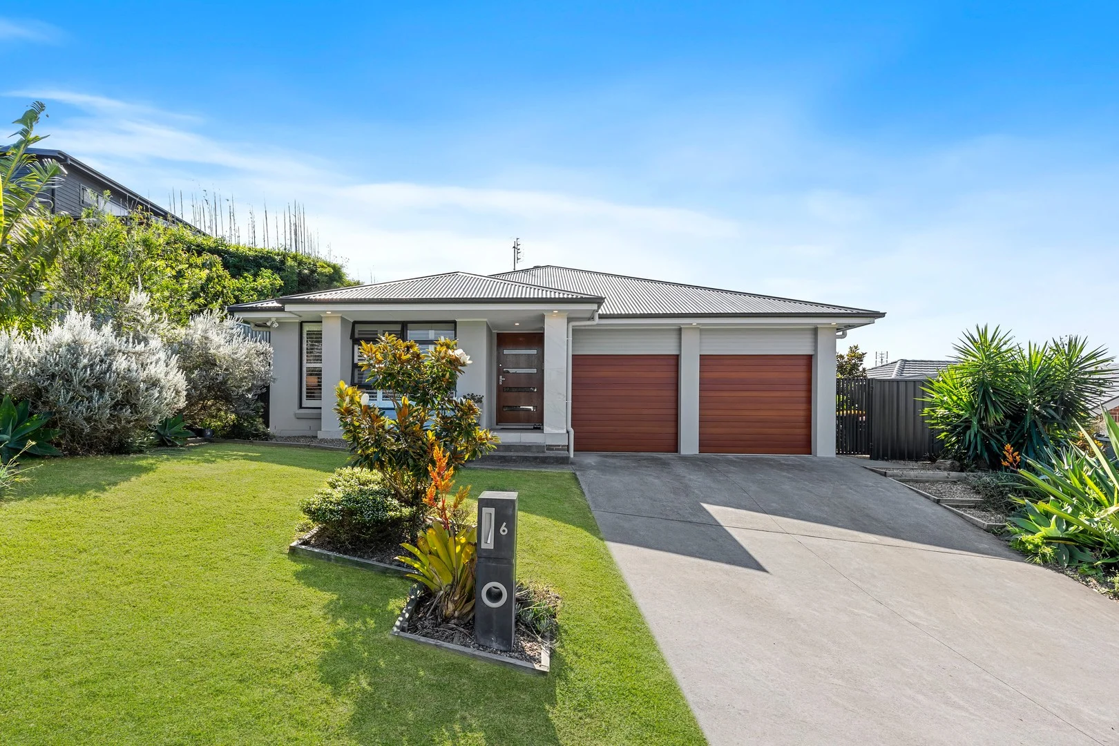 6 Seawinds Parade, Narrawallee NSW 2539