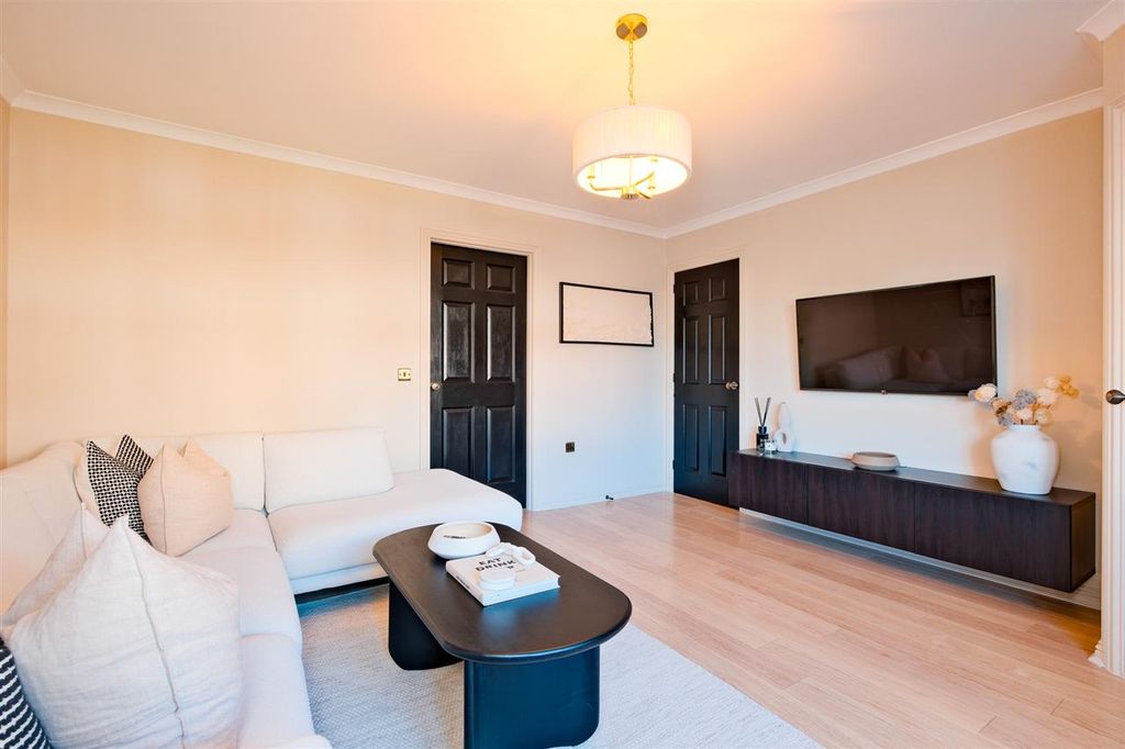 Additional image 3 of 2 bed semi-detached house for saleLedvinka Crescent, Hamilton ML3