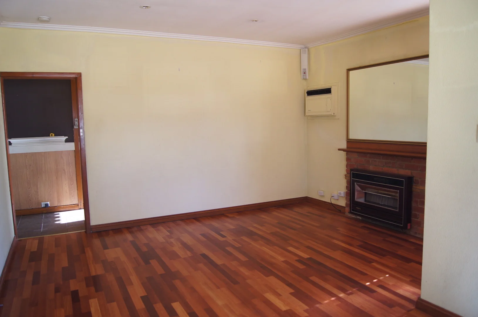 Additional image 5 of 301 Bell Street, Bellfield VIC 3081