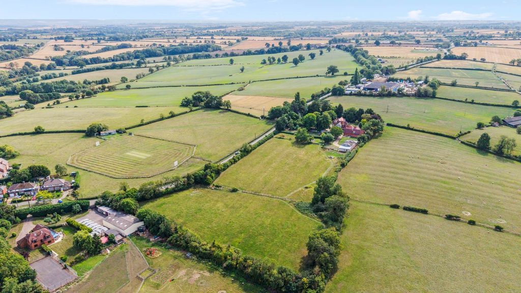 Additional image 52 of 7 bed property for saleStewkley Road, Soulbury LU7