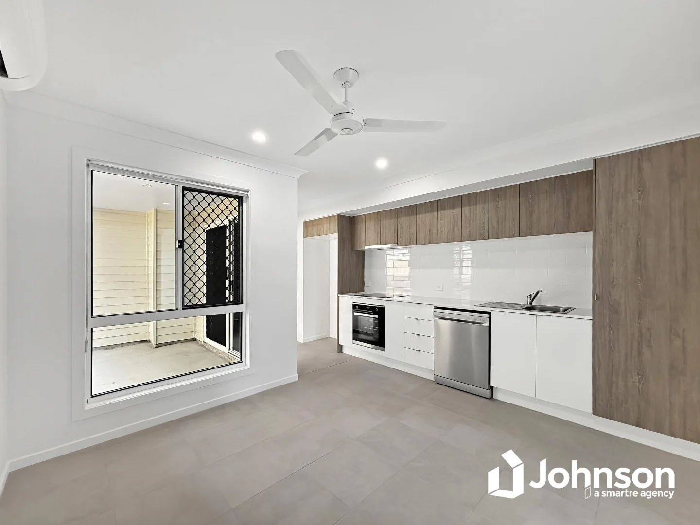 Additional image 3 of 2/1 Lachlan Lane, Hillcrest QLD 4118